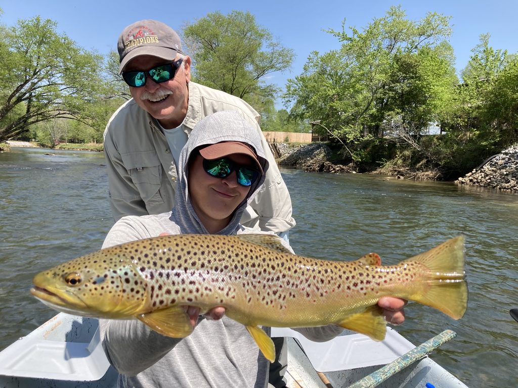 The Complete Guide to Fly Fishing the Etowah River in 2026